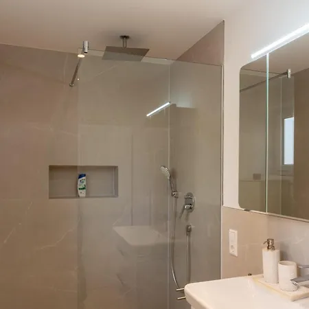 Apartment Mega Lux