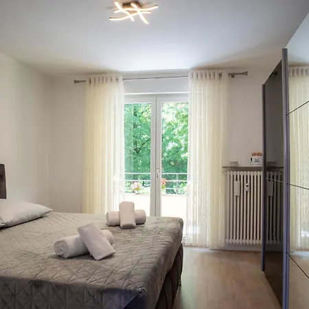 Mega Lux Apartamento Esslingen am Neckar